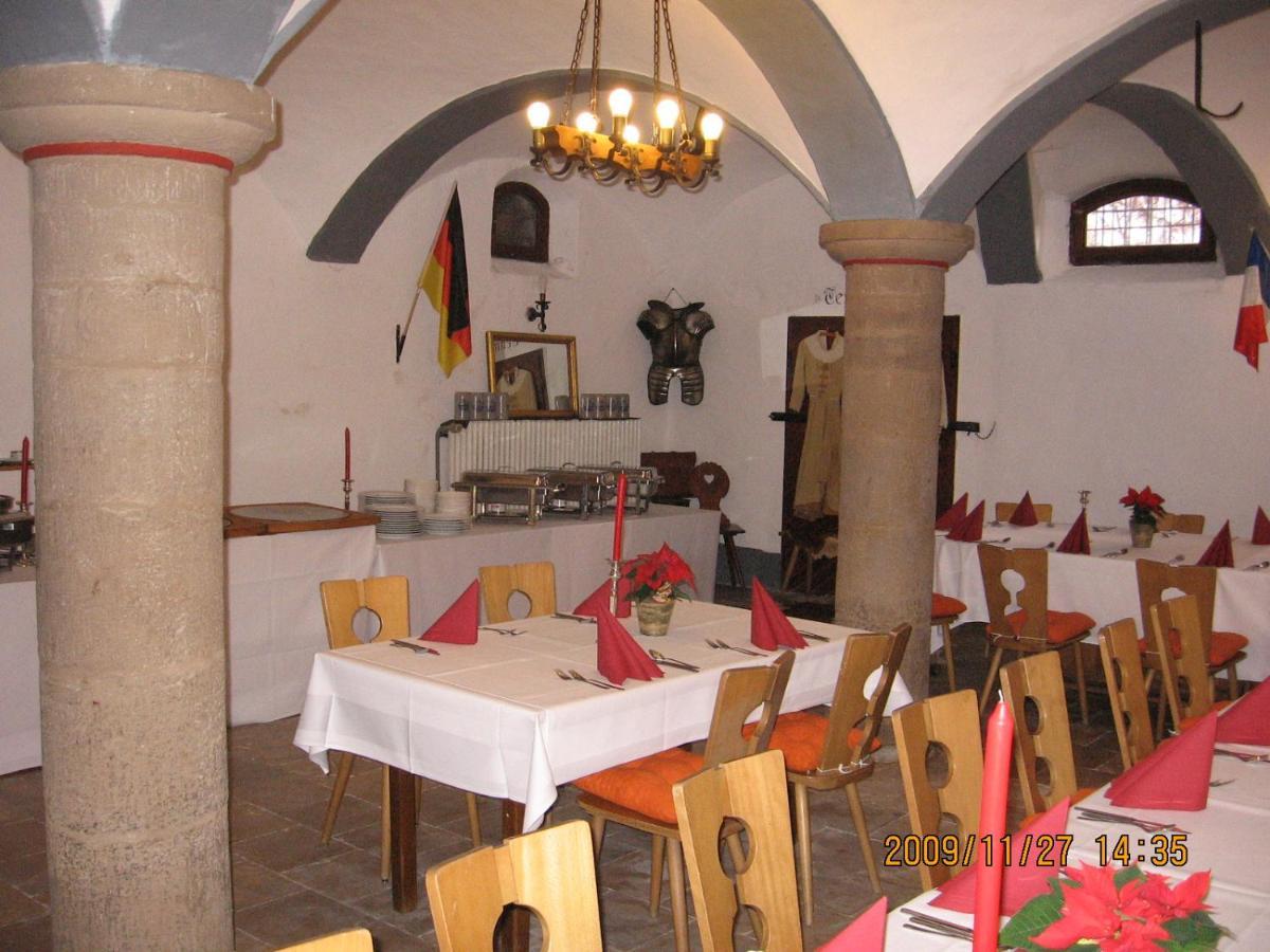 Alte Poststation Goldener Hirsch Hotel Emskirchen Bagian luar foto