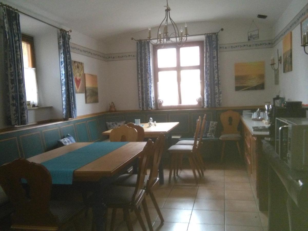 Alte Poststation Goldener Hirsch Hotel Emskirchen Bagian luar foto